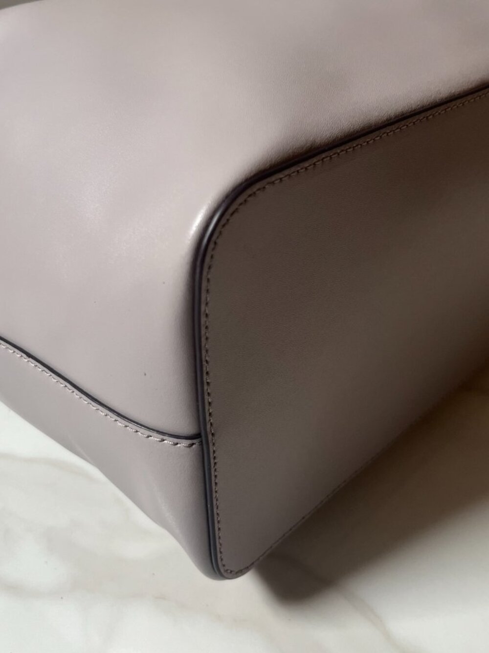 Kate Spade Janie Medium Tote Soft Taupe Smooth Leather WKRU6263 $329 NWT - Picture 10 of 15